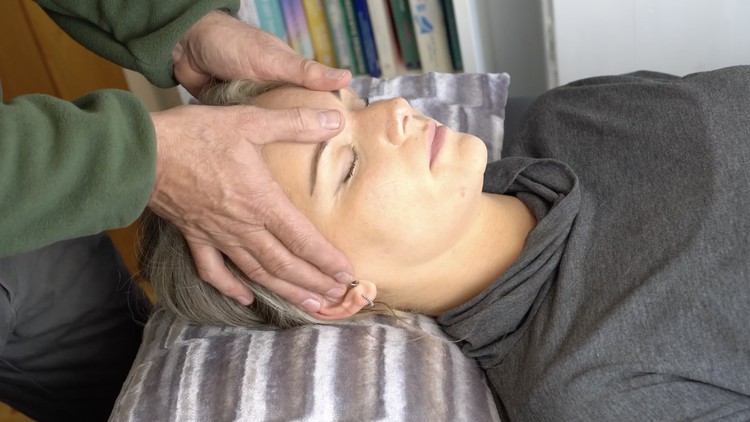 RELAXATION - De Stress with Acupressure